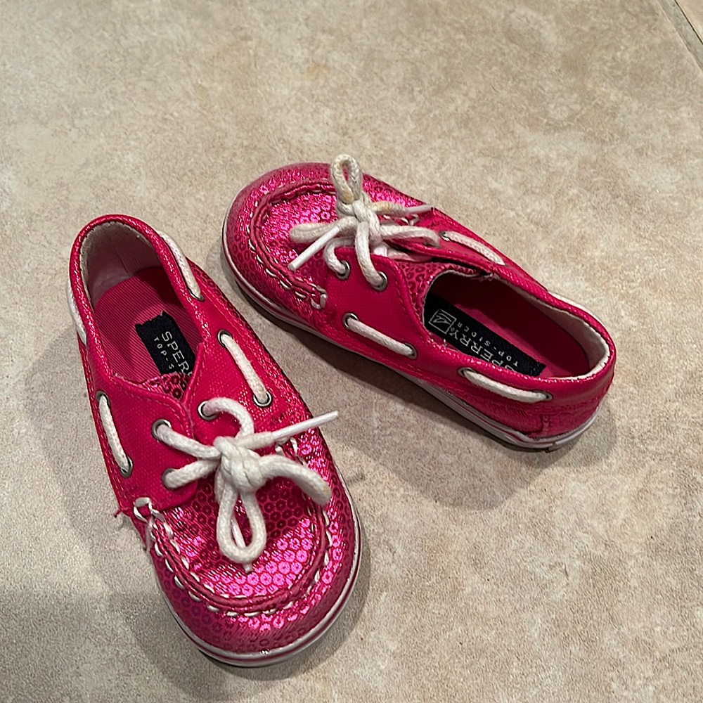 EUC Sperry top-slider shoes 4M